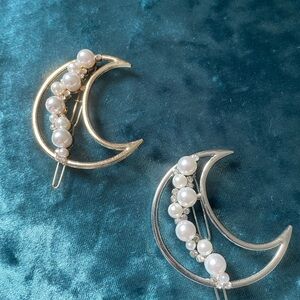 Set of 2 moon and pearl hair clip gold and silver